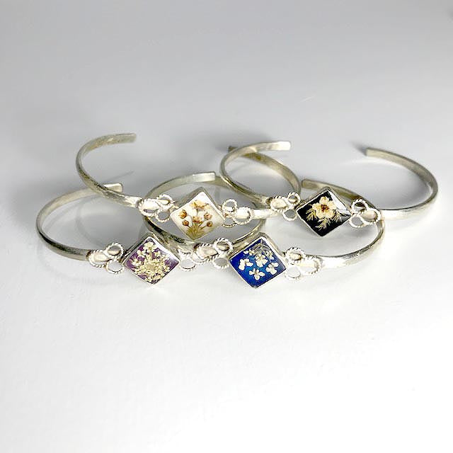 Gustavo / Flower Diamond Narrow Bracelet