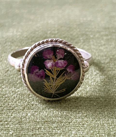 Gustavo / Flower Wreath Ring