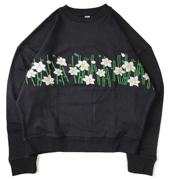 Flower Embroidery Crew Neck Sweat - Around